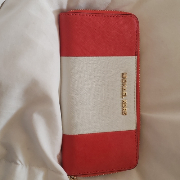 Wallet - Picture 1 of 6